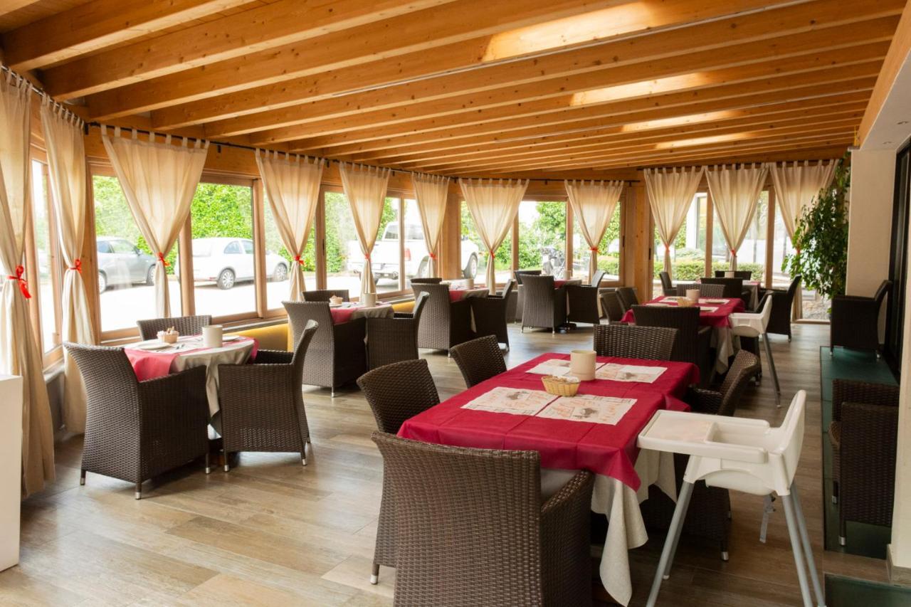 Hotel Bungalows Europa Domaso Luaran gambar